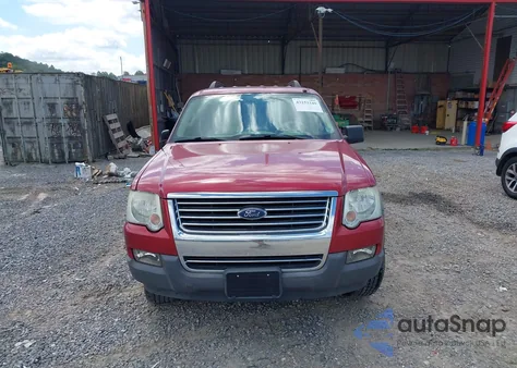 2006 Ford Explorer Xlt из США, поврежденный, VIN 1FMEU63E66UA73696